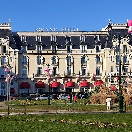 Un Nid D ' Amour Cabourg Eksteriør billede