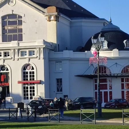 Un Nid D ' Amour Cabourg Eksteriør billede